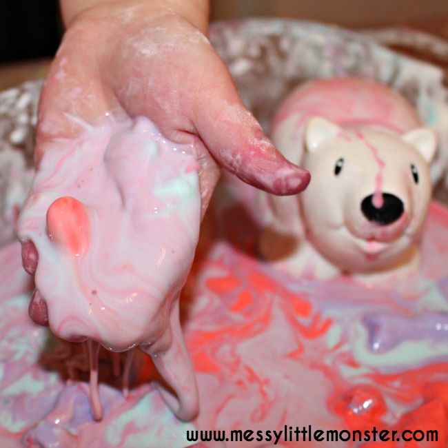 How to make frozen oobleck. Fish themed sensory play for toddlers and preschoolers. Easy science for kids.