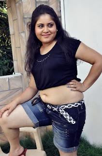 Photos Sexy Actress Jyothsna in Black Dress
