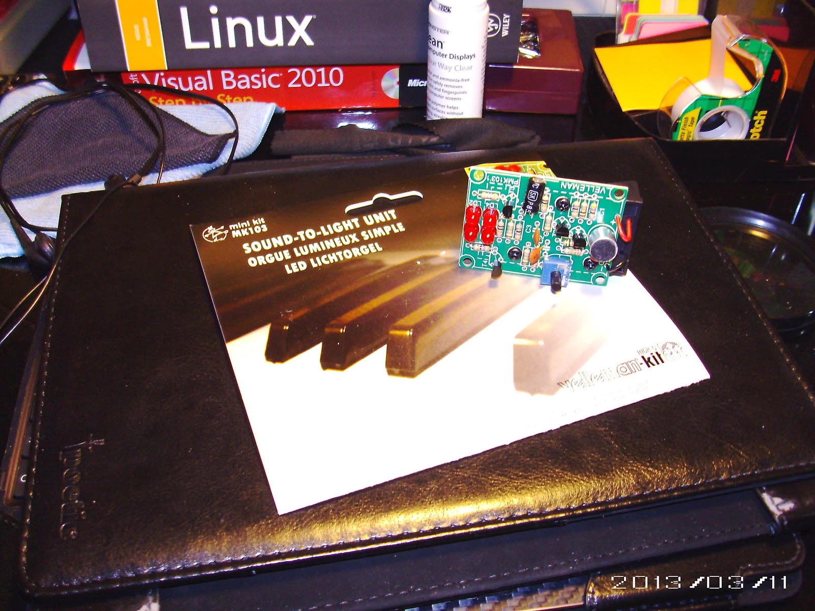 Electric Light Velleman's MK103 SoundtoLIght Unit