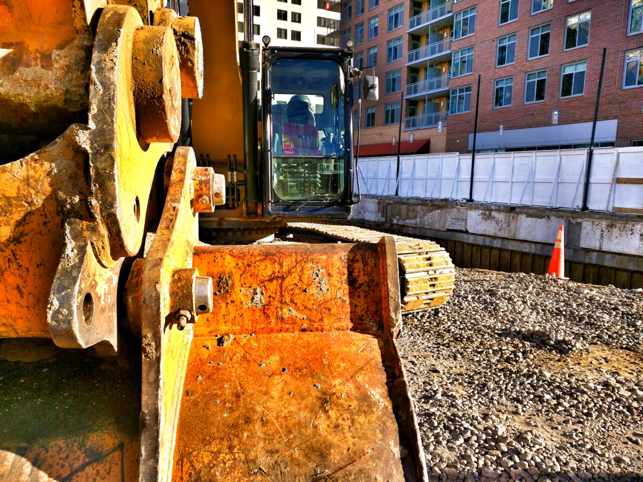 Robert Dyer Bethesda Row Hydraulic hammer arrives at The Rugby