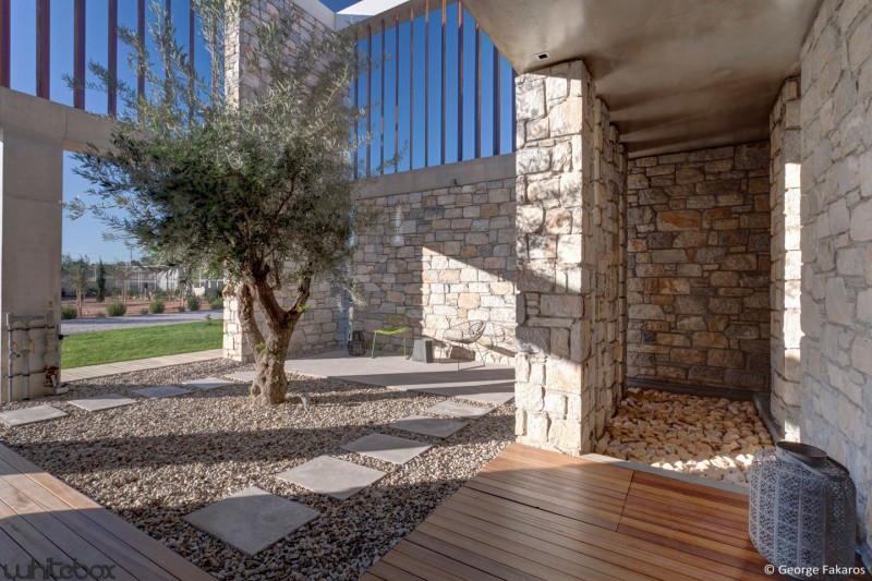garden design Stone House in Anavissos