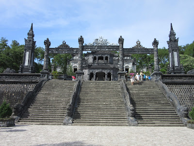 Tumba de Khai Dinh, en Hue, Vietnam