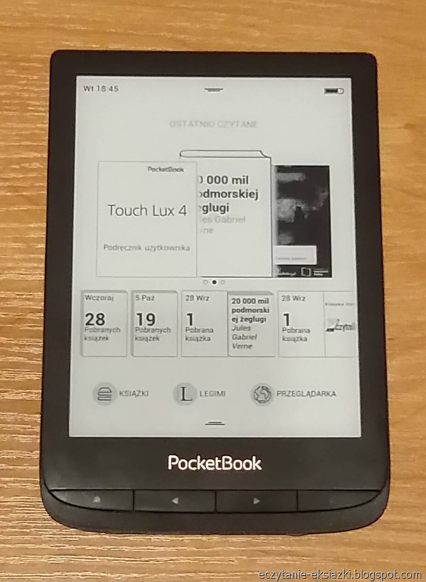 Ekran, przednia część obudowy i przyciski w PocketBook Touch Lux 4