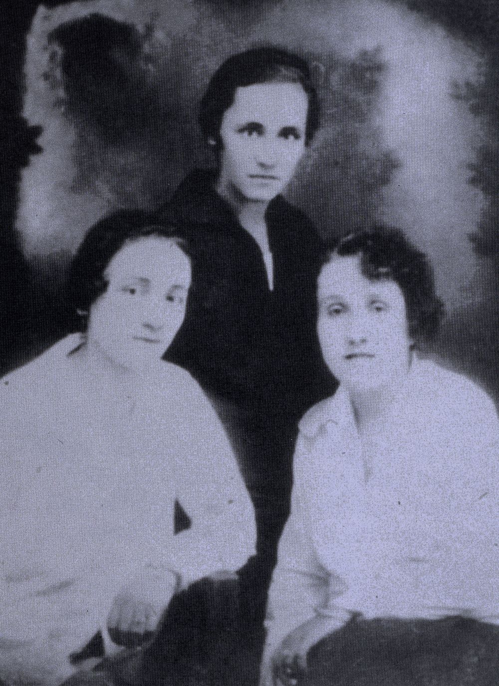 teresa mother young bojaxhiu calcutta sister she agnes aga before gonxhe loreto saint fascinating future sisters children india few friend