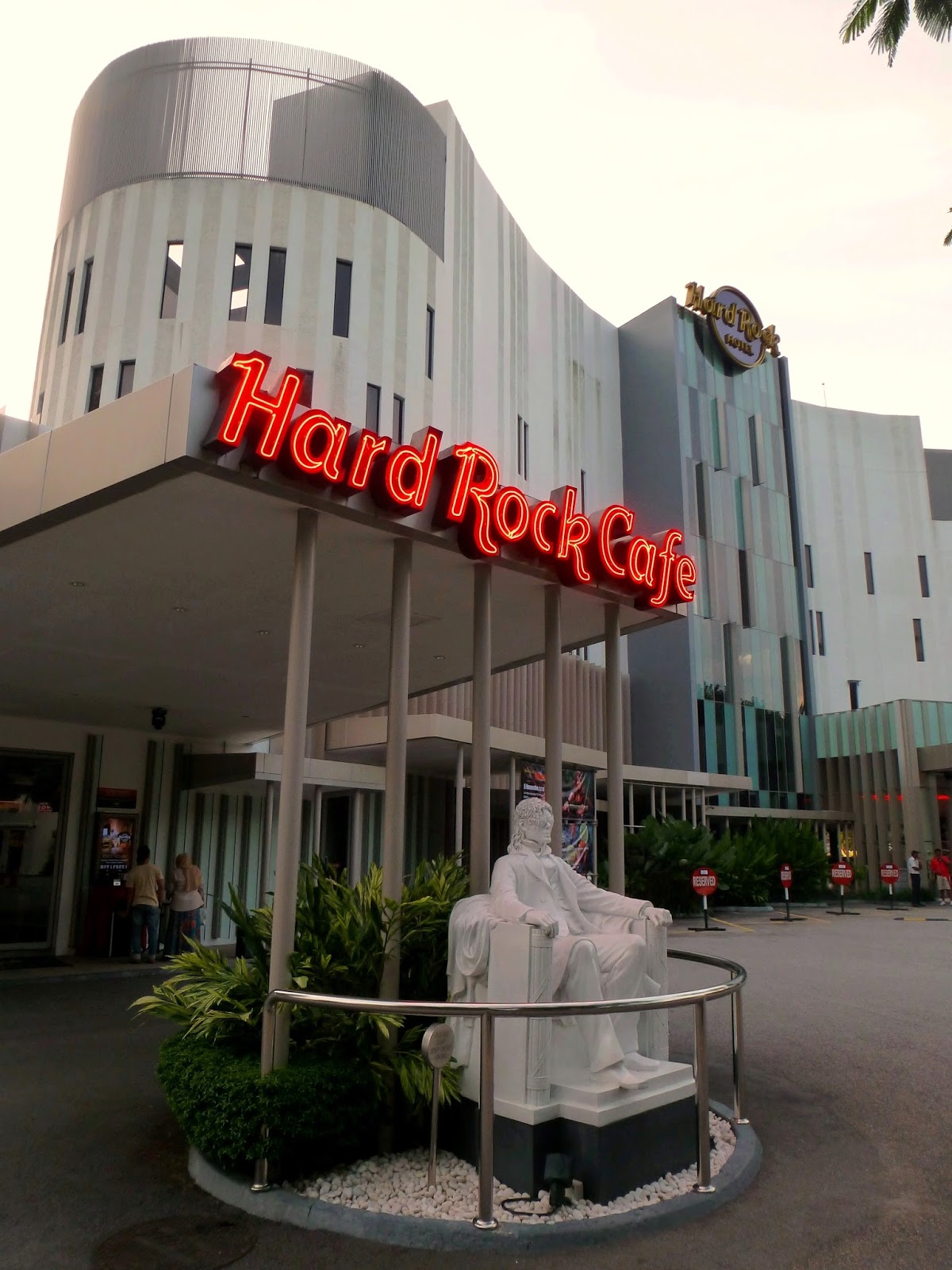 Penang Food For Thought: Hard Rock Cafe