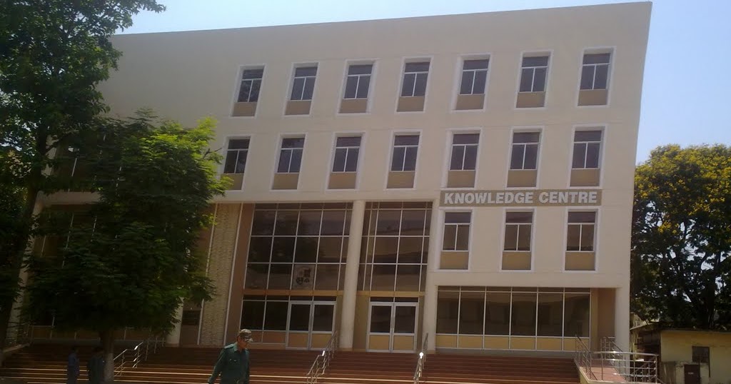 Knowledge Centre Library, Loyola School, Bistupur, Jamshedpur