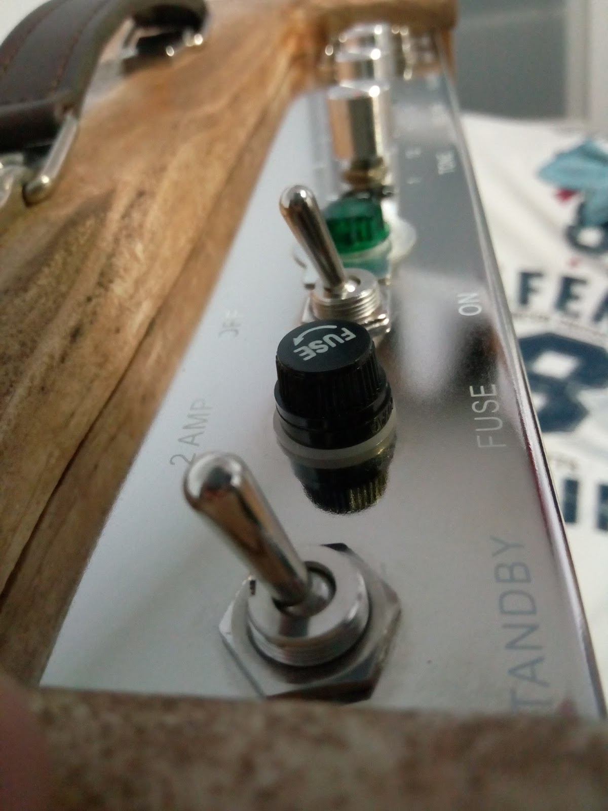 FMK Amp´s Tube Amplificador OTL de guitarra con valvulas estandar Ecc83 y EL34 de media FMK Amp´s Tube Amplificador OTL de guitarra con valvulas estandar Ecc83 y EL34 de media