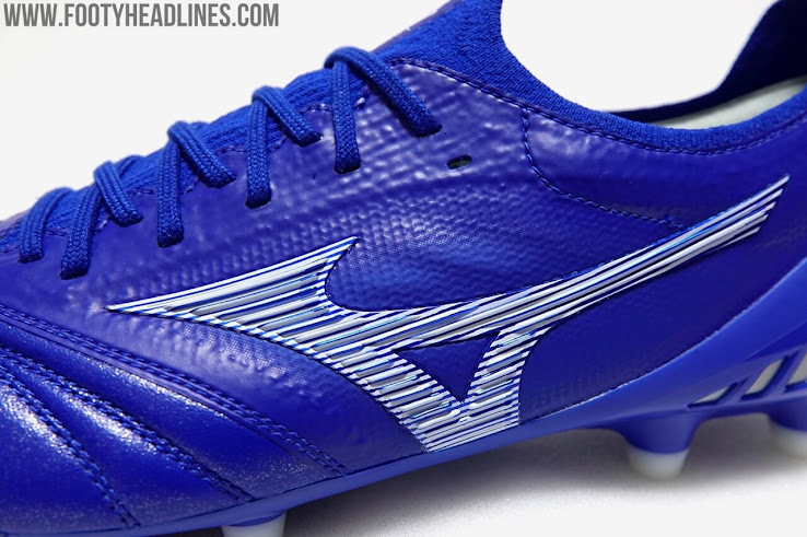 mizuno tokyo 6 yellow