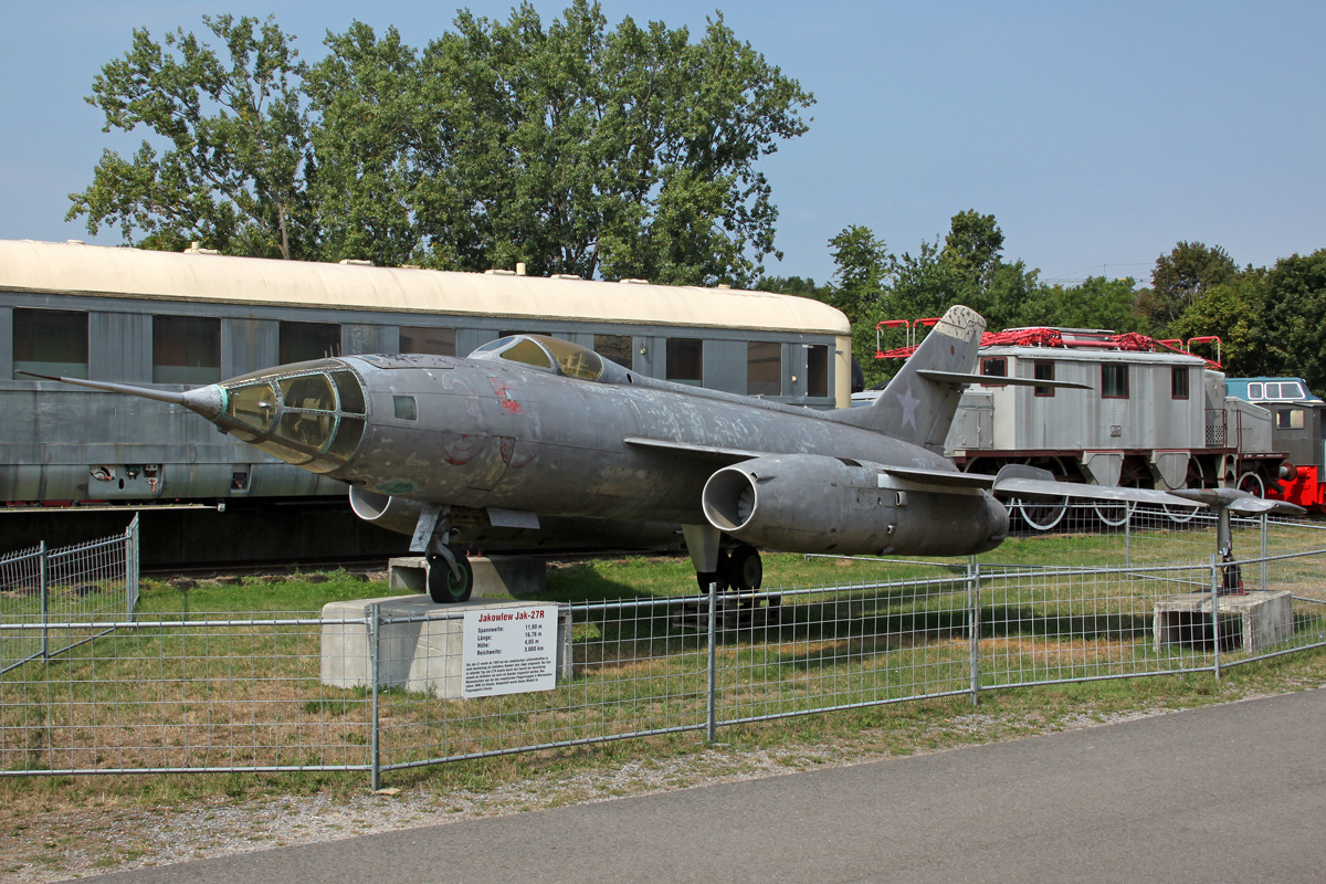 Planes and Trains Planes 2015 35 Red / Yakovlev Yak27R / Voenno