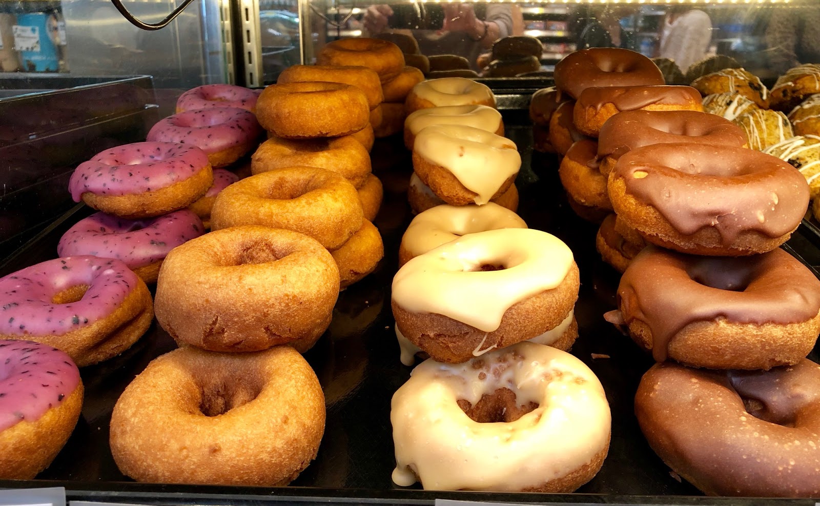 Hawaii Mom Blog Vegan Donuts at Whole Foods