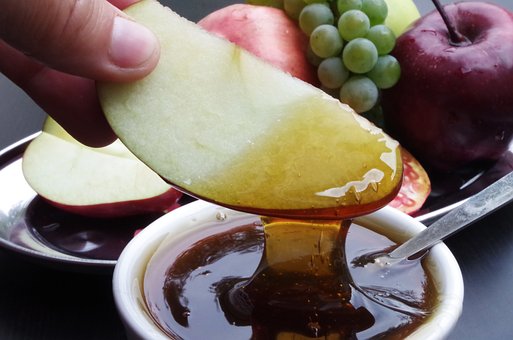 apple and honey for Rosh Hashanah