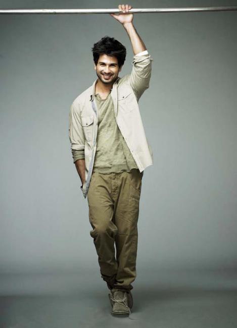 Bollytter: Shahid Kapoor's New Latest photoshoot for Men’s Health Style