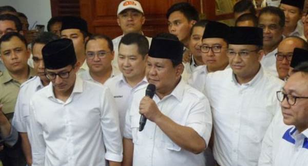 prabowo pilih cawapres sandiaga uno