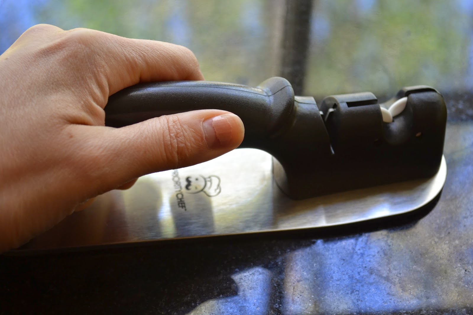Knife Sharpener From Priority Chef Review