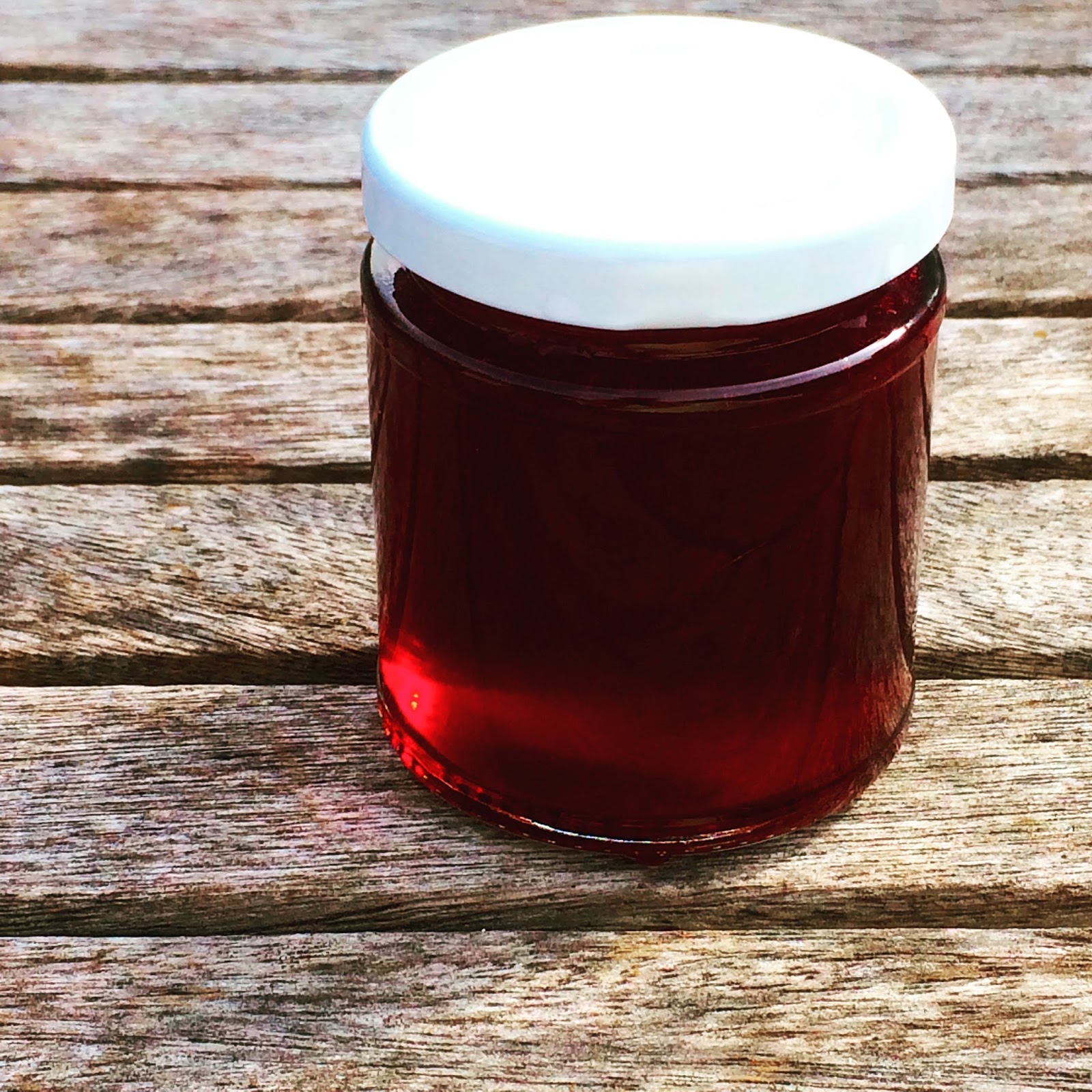 Leesa's Homemade Sloe Gin Jelly