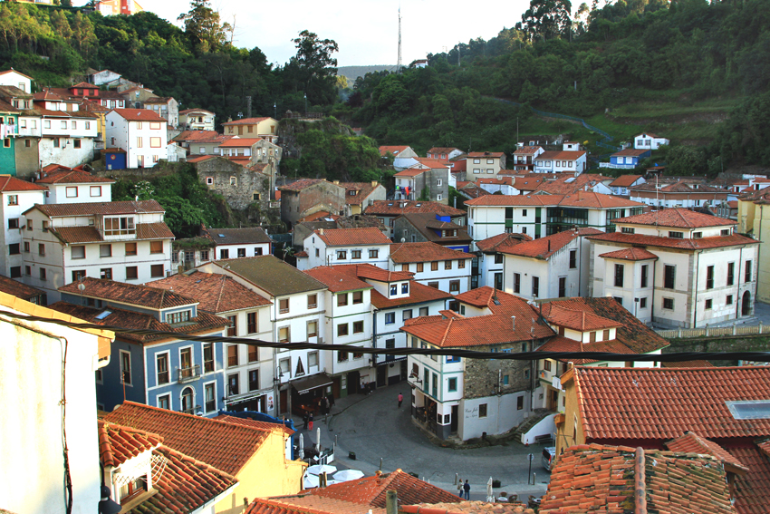 Cudillero to jedno z najbardziej malowniczych miejsc w północnej Hiszpanii.