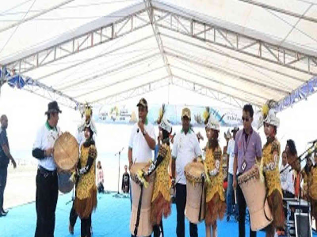 Abdul Faris Umlati Bula Festival Geopark Raja Ampat