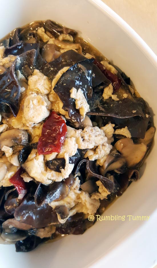 Rumbling Tummy Fried Wood ear mushroom with egg 木耳香炒蛋