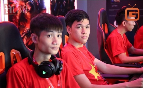 Hồng Anh chuyển sang Trung Quốc thi đấu chuyên nghiệp: Được và Mất?