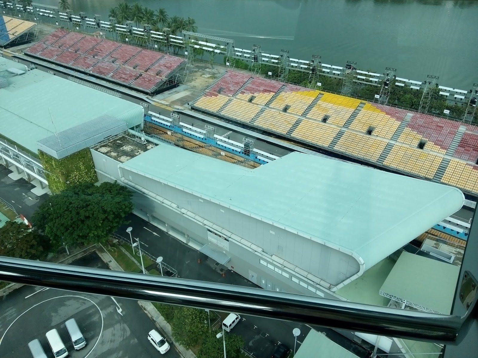 for example if you look at the direction of marina bay street circuit then on that side of the glass there will be an explanation about that for example if you look at the direction of marina bay street circuit then on that side of the glass there will be an explanation about that