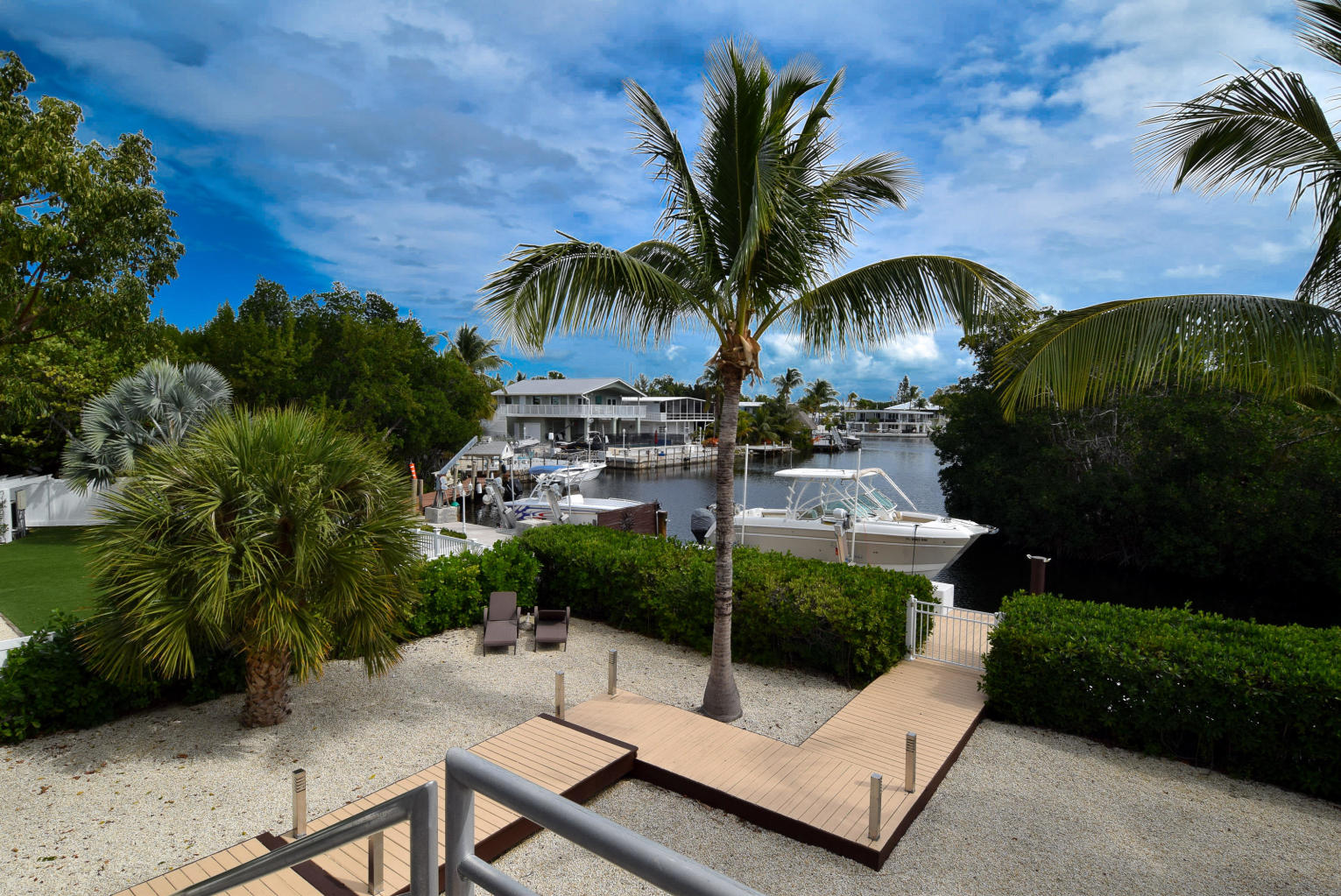 Real Estate in the Florida Keys Canal front CBS 990K Key Largo