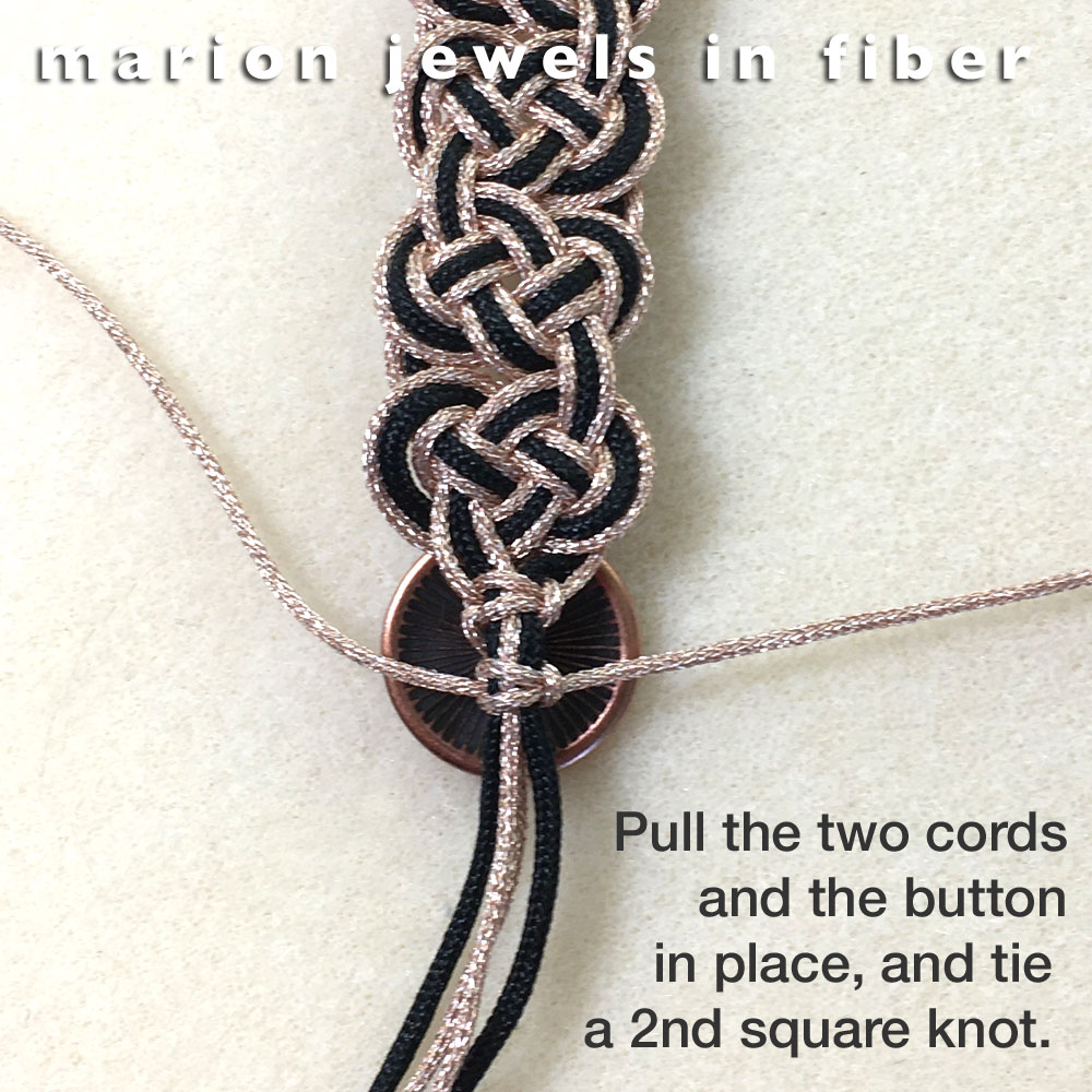 How to tie a celtic heart knot  Paracord guild