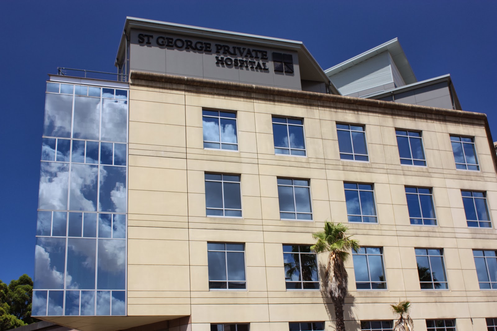 Sydney City and Suburbs Kogarah, St Private Hospital