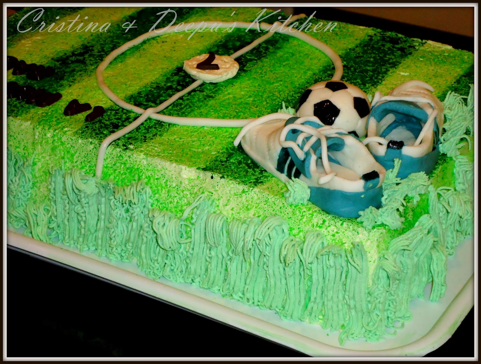 Cristina & Deepu's Kitchen Tort teren de fotbal / Soccer field cake