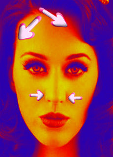 steps of using cleanser toner and moisturizer