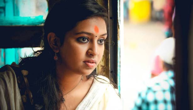 நீச்சல் உடையில் நடிக்க தயார்: லட்சுமிமேனனின் அதிரடி முடிவு நீச்சல் உடையில் நடிக்க தயார்: லட்சுமிமேனனின் அதிரடி முடிவு