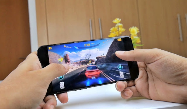 OnePlus Jajaki Pasar Smartphone Gaming Dengan Chipset Qualcomm Snapdragon 855 OnePlus Jajaki Pasar Smartphone Gaming Dengan Chipset Qualcomm Snapdragon 855