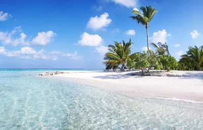 Long bay beach , plage  peu profonde des Bahamas.