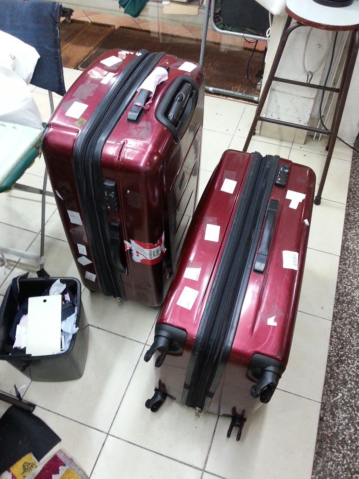 Samsonite Bag Repair, Samsonite luggage wheel replacement, bag stitching, zipper repair