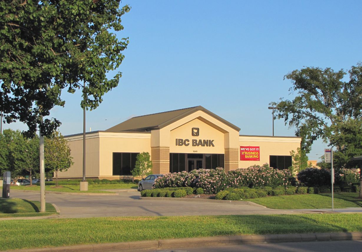 HTownWest Photo Blog IBC on Eldridge Parkway at Briar Forest