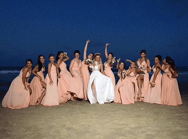 vestido de casamento em praia