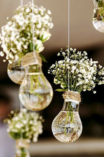 recycler des ampoules usagées pour sa décoration de mariage blog mariage www.unjourmonprinceviendra26.com