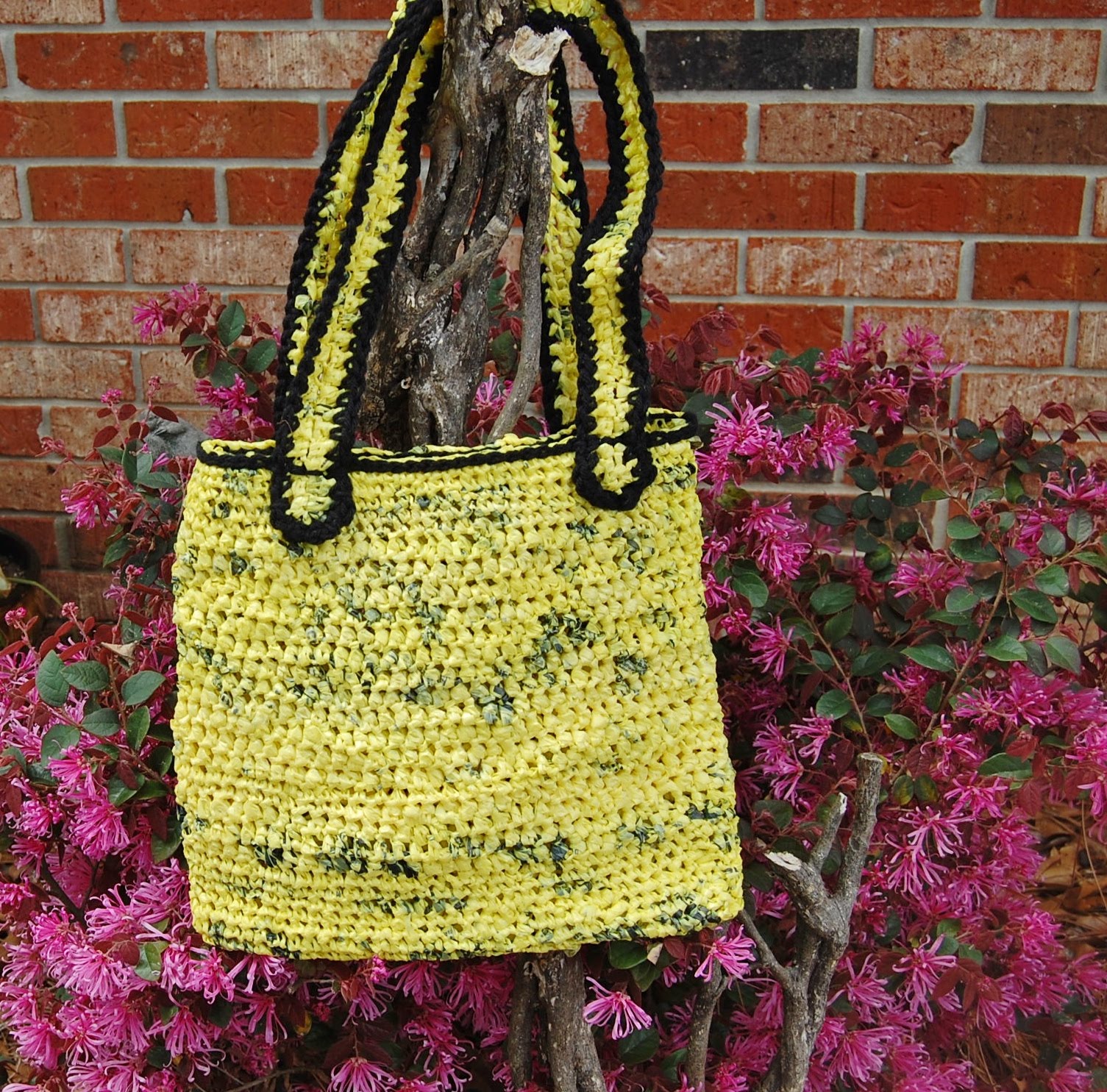BITS & PIECES: Plarn Crocheted Bags