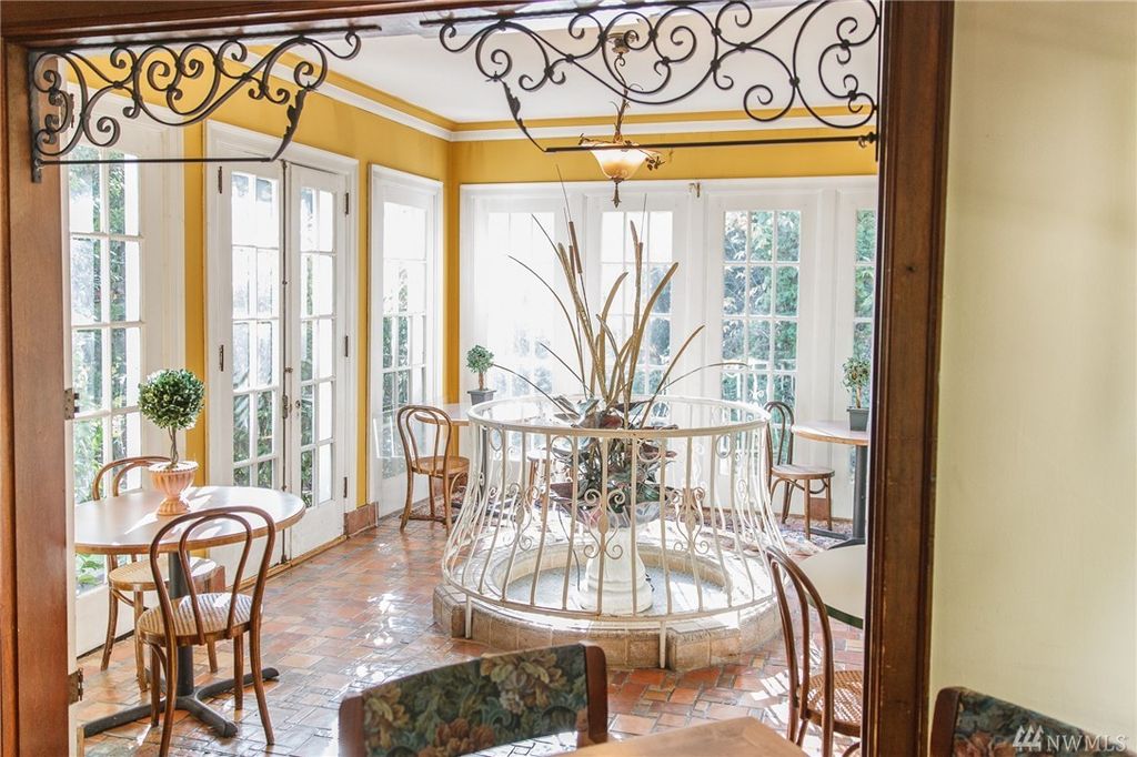 Sweet House Dreams 1927 Rutherglen Mansion Bed and Breakfast in