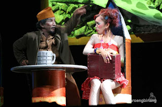 anekdot idiot teater indonesia