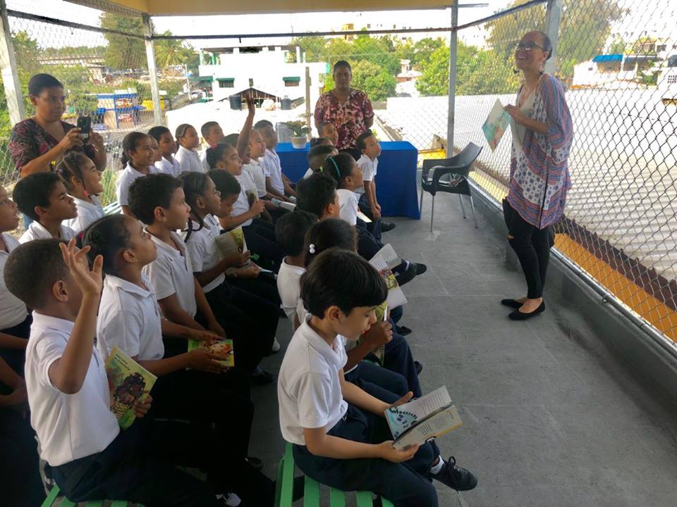 Ana ama el chocolate en el colegio Rueda Rueda