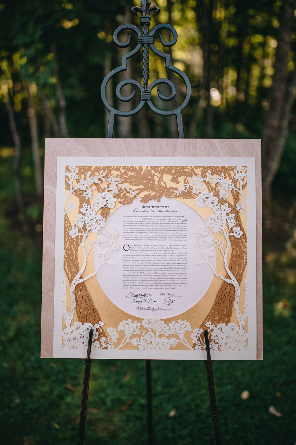 ketubah by Woodland Papercuts ; photo by The Spragues