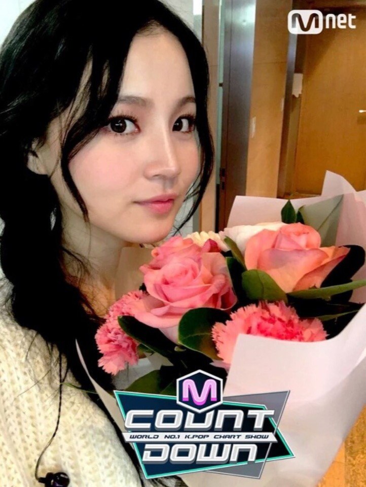 Lee Hi talks about her 3 year hiatus + netizens suspect she got a nose job