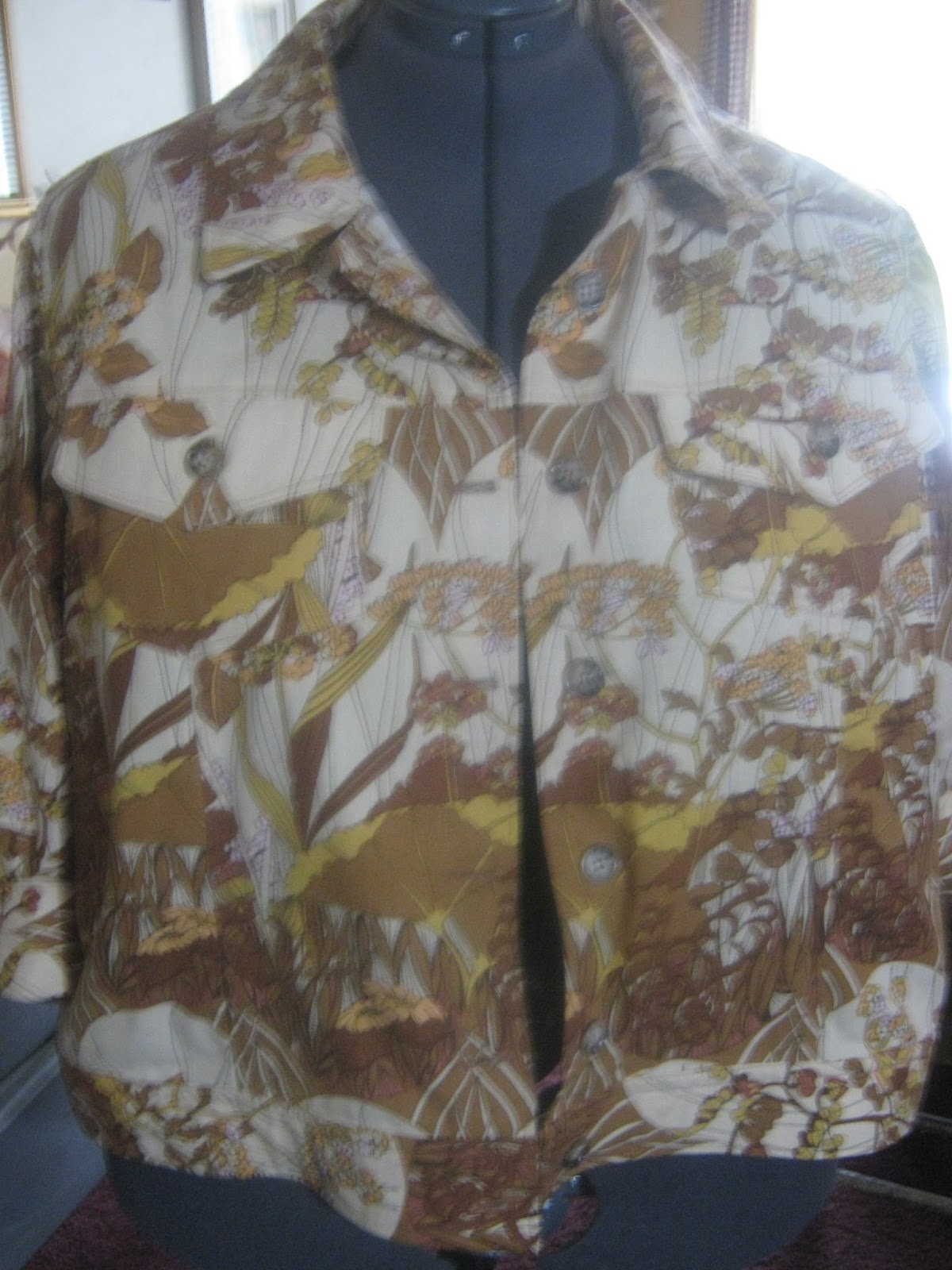 Butterick 5616 Brown Floral Jacket www.sewplus.blogspot.com Butterick 5616 Brown Floral Jacket www.sewplus.blogspot.com