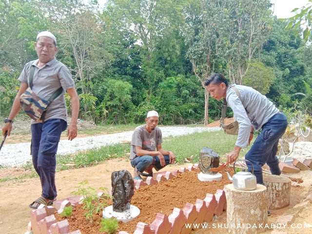 Mengenang Mak Mengenang Mak