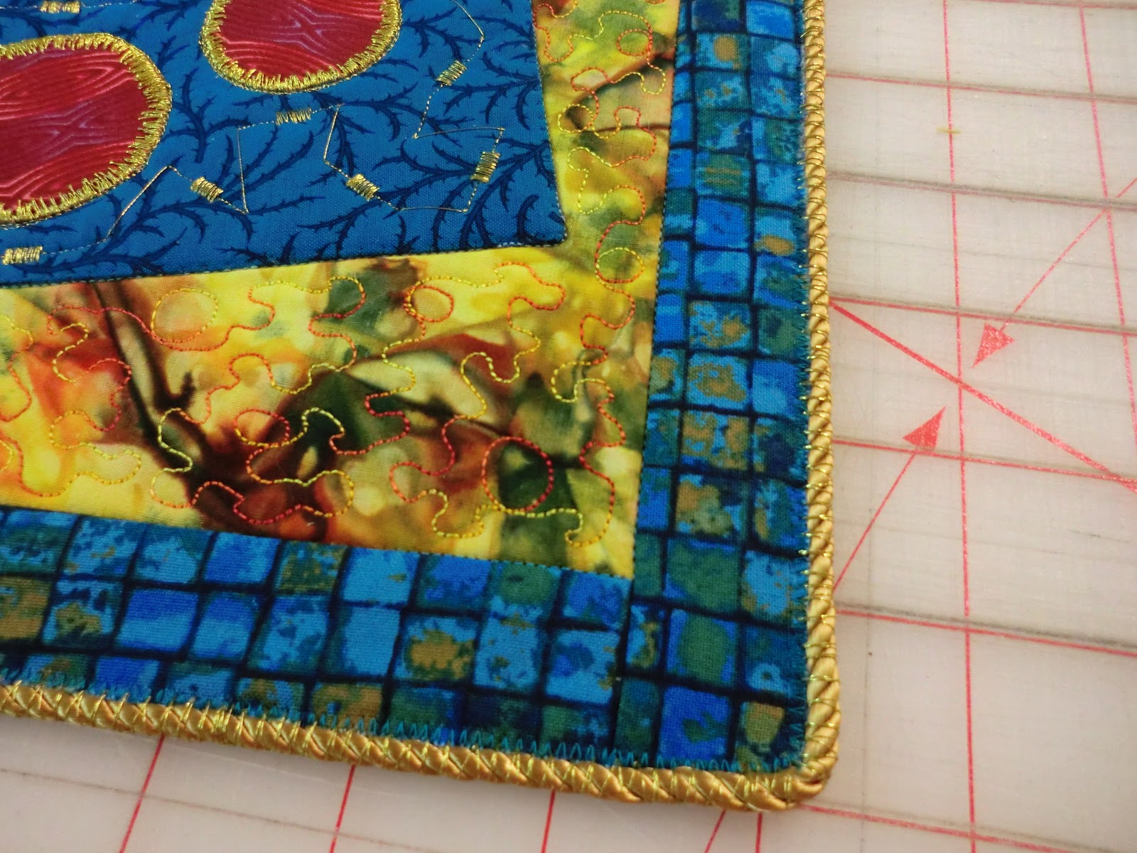 Quilt Whimsy Friday Finishes Shapes II Corded Binding Finish