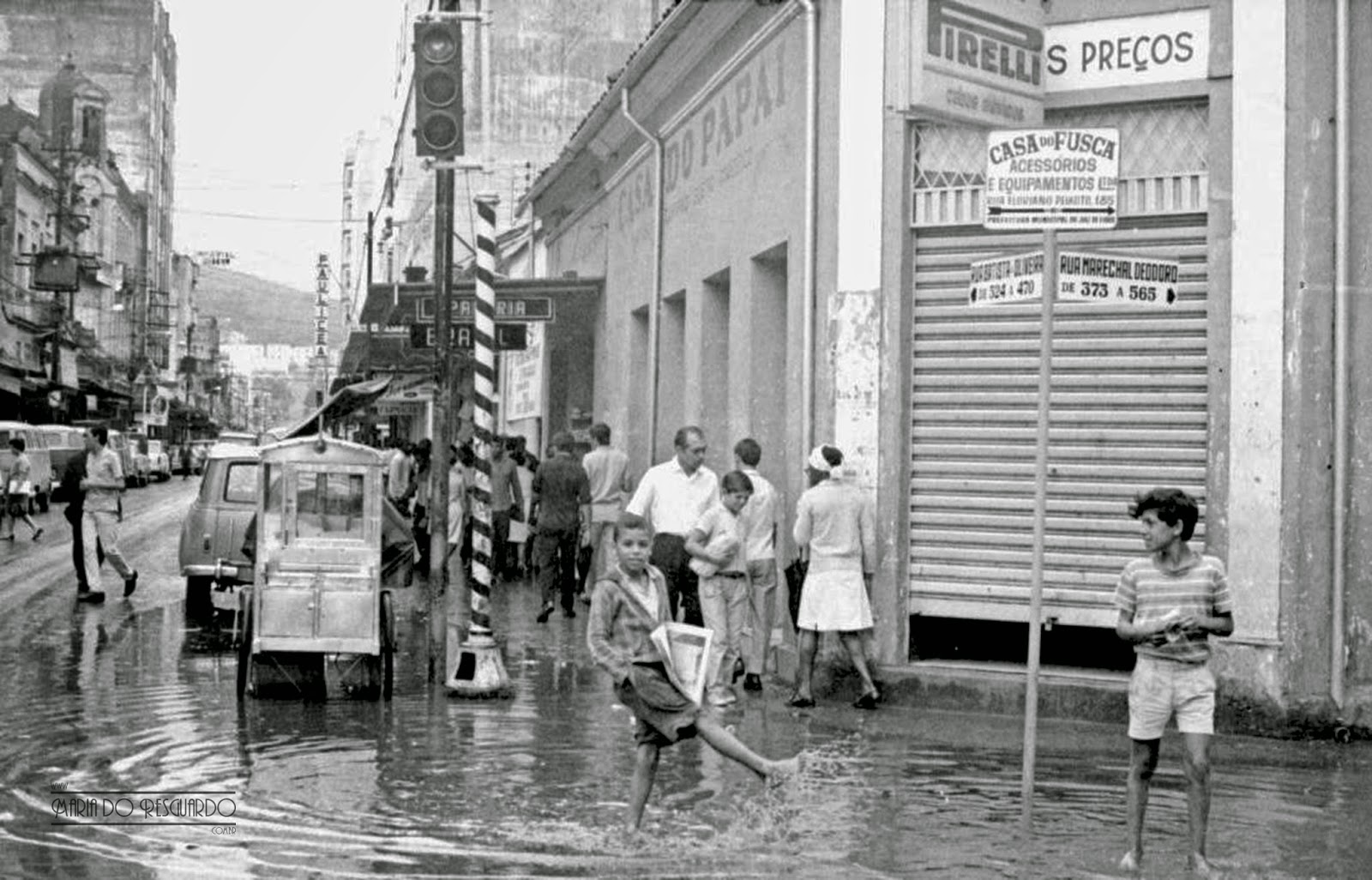 Maria do Resguardo Rua Batista de Oliveira esquina com a Rua Marechal Deodoro, em janeiro de