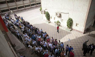 مبارك: الاخوان عايزين يكوشوا على كل حاجة وبكرة تقوم ثورة عليهم