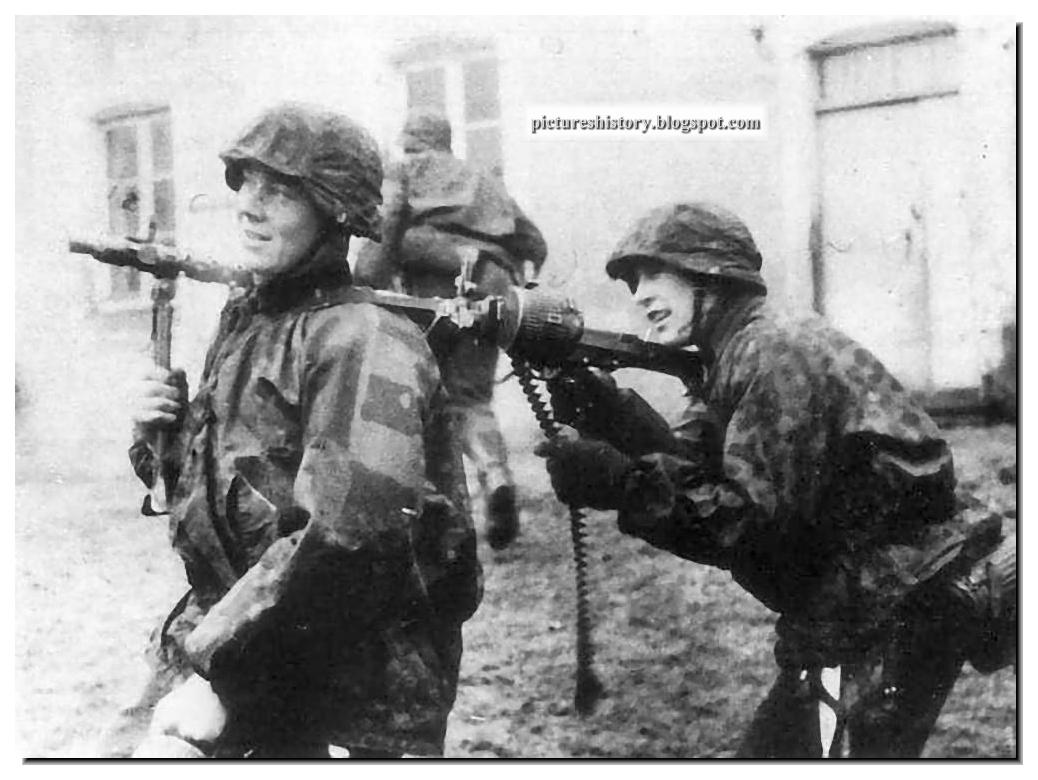 HISTORY IN PICTURES  RARE  UNSEEN PICTURES  BE THERE  WAFFEN SS IN