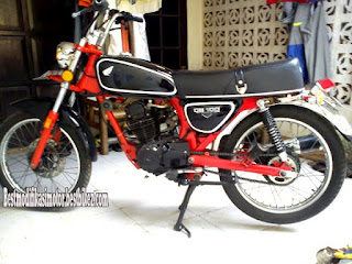 Warna Merah Cat Tangki Motor CB 100  Modif Sepeda Motor 