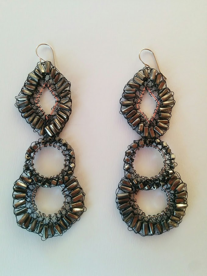 Long beads earrings